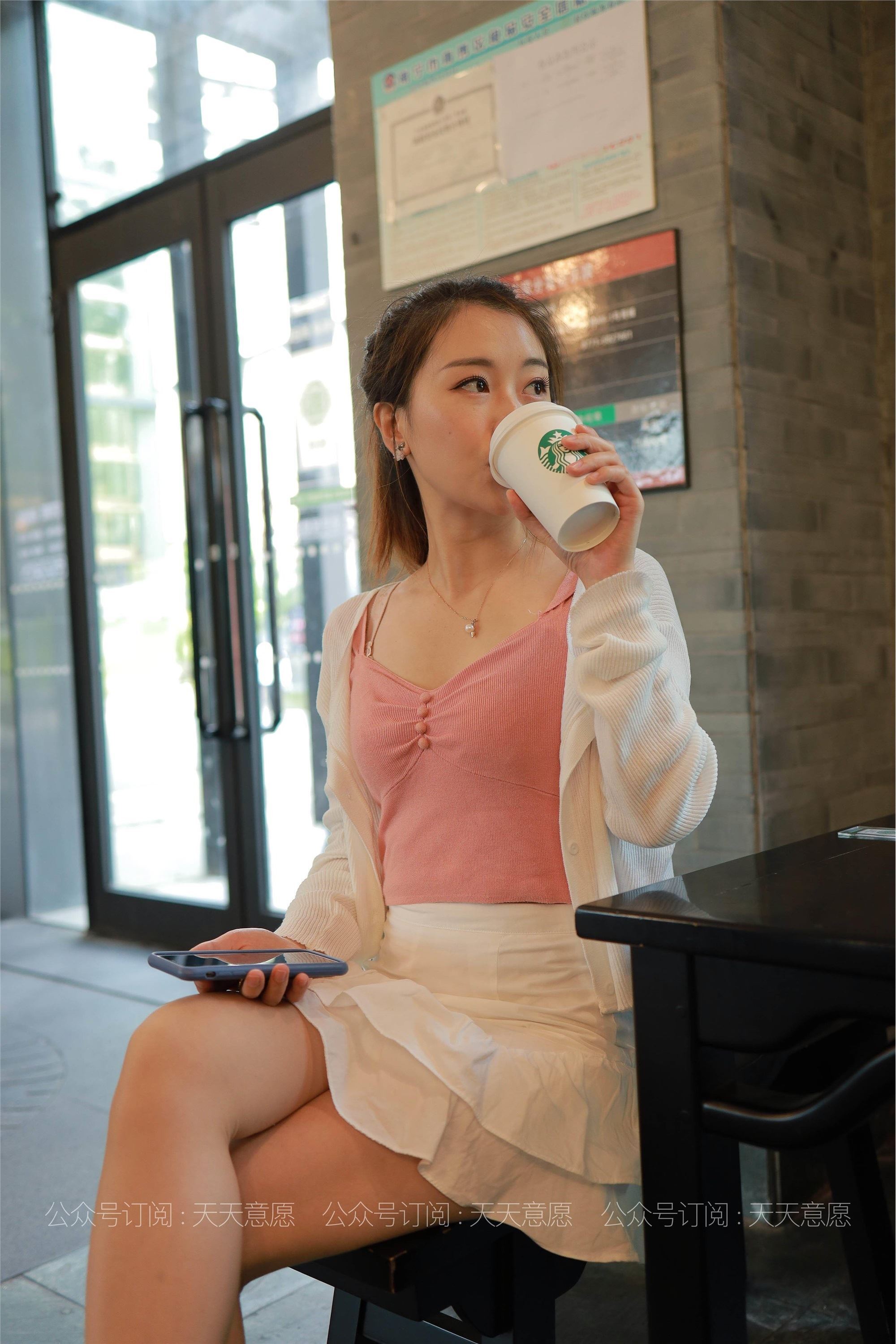 IESS异思趣向 - 模特：小婕《俏皮小白裙》